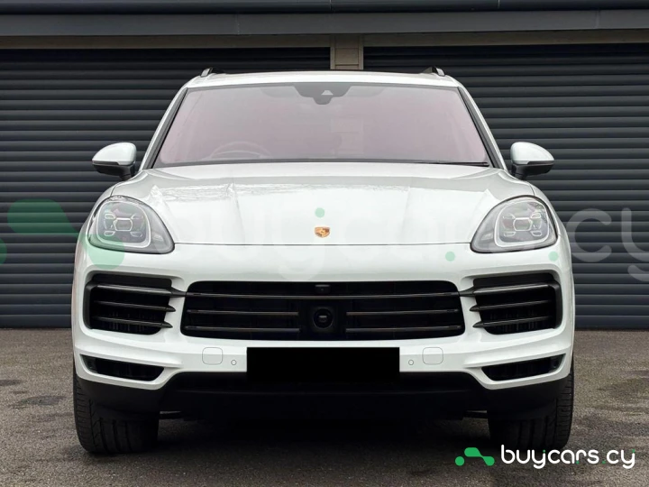 Porsche Cayenne White