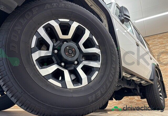 Toyota Land Cruiser White