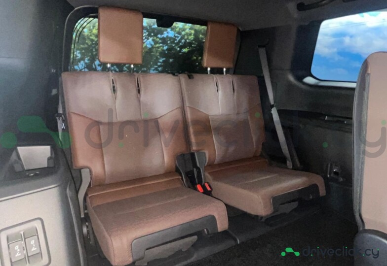 Toyota Land Cruiser 250 Black