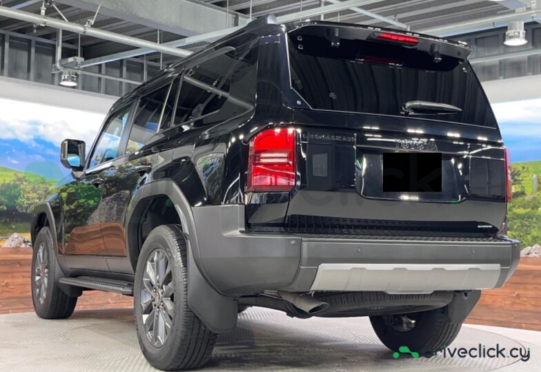 Toyota Land Cruiser 250 Black