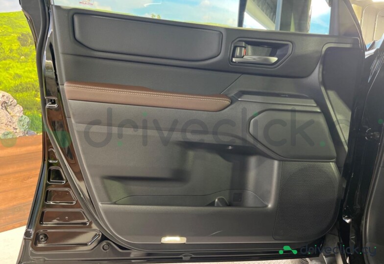 Toyota Land Cruiser 250 Black