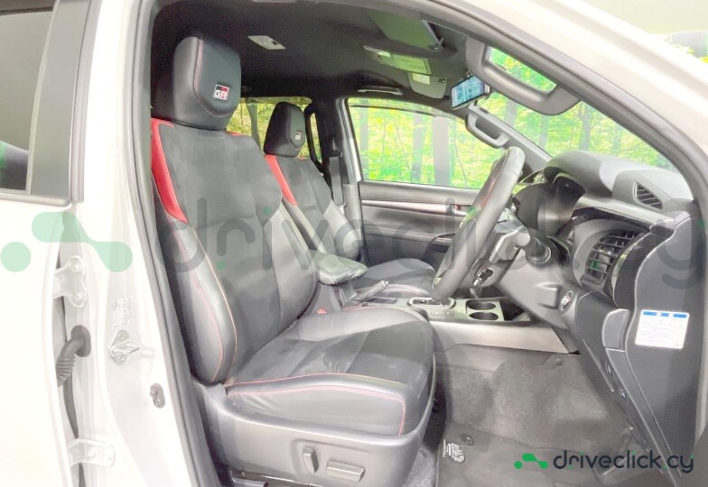 Toyota Hilux White