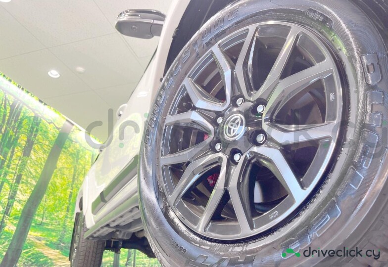 Toyota Hilux White