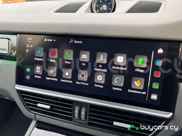 Porsche Cayenne White