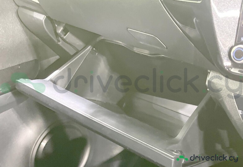 Toyota Hilux White