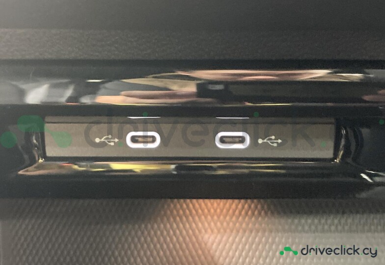 Volkswagen Golf White