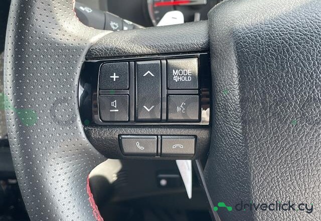 Toyota Hilux White