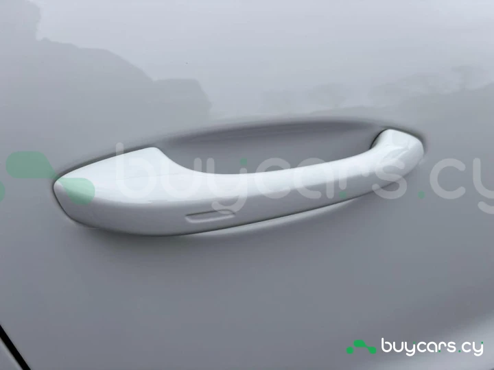 Porsche Cayenne White