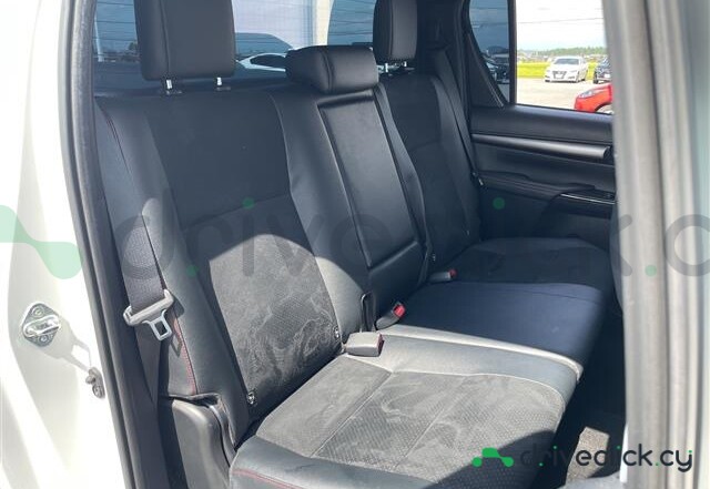 Toyota Hilux White