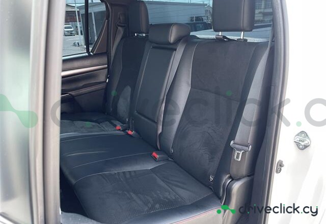 Toyota Hilux White