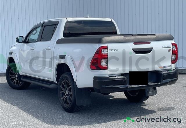 Toyota Hilux White