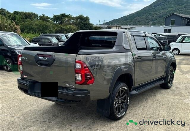 Toyota Hilux Beige