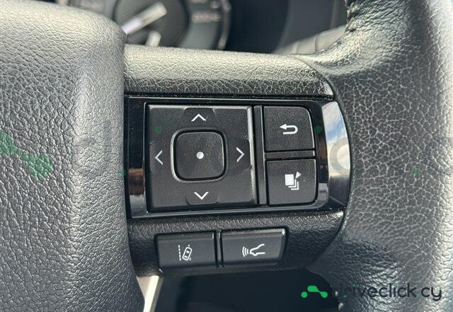Toyota Hilux Beige
