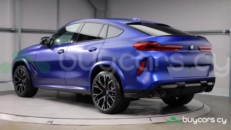 BMW X6 M Синий