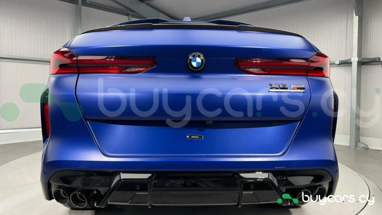 BMW X6 M Синий