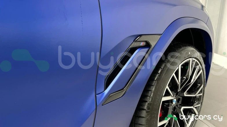 BMW X6 M Синий