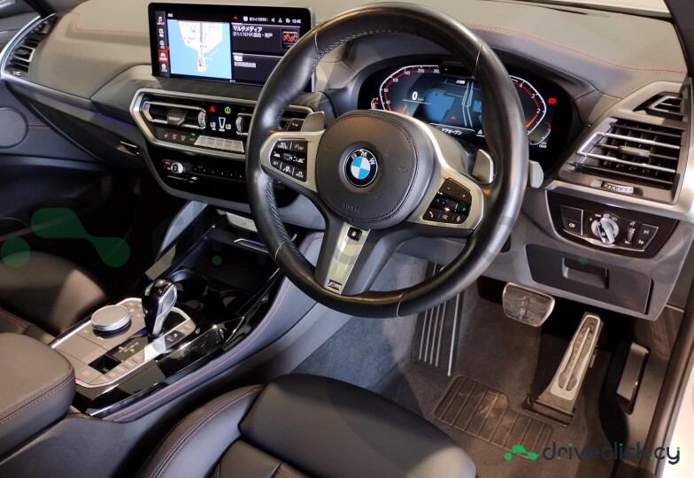 BMW X4 White