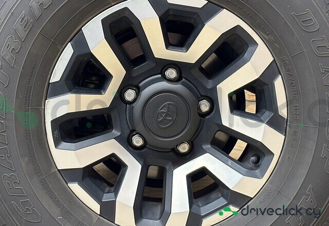 Toyota Land Cruiser White
