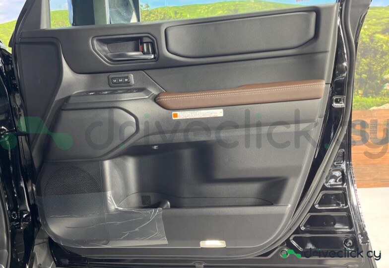 Toyota Land Cruiser 250 Black