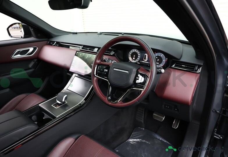 Land Rover Range Rover Velar Grey