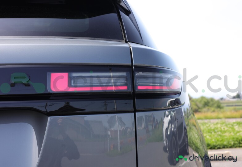Land Rover Range Rover Velar Grey
