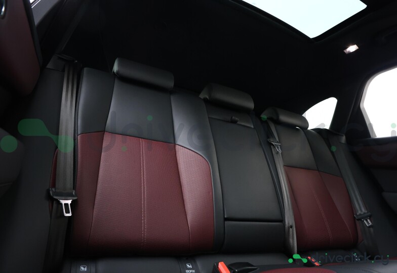 Land Rover Range Rover Velar Grey