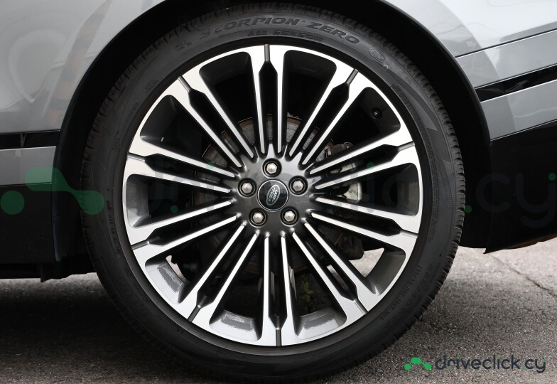 Land Rover Range Rover Velar Grey