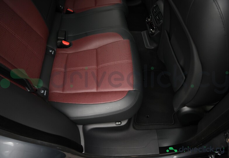 Land Rover Range Rover Velar Grey