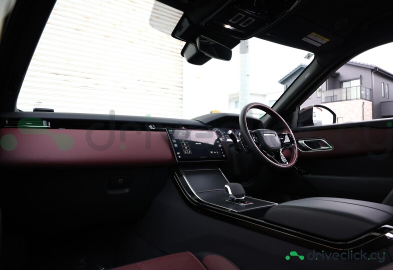 Land Rover Range Rover Velar Grey