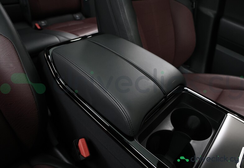 Land Rover Range Rover Velar Grey
