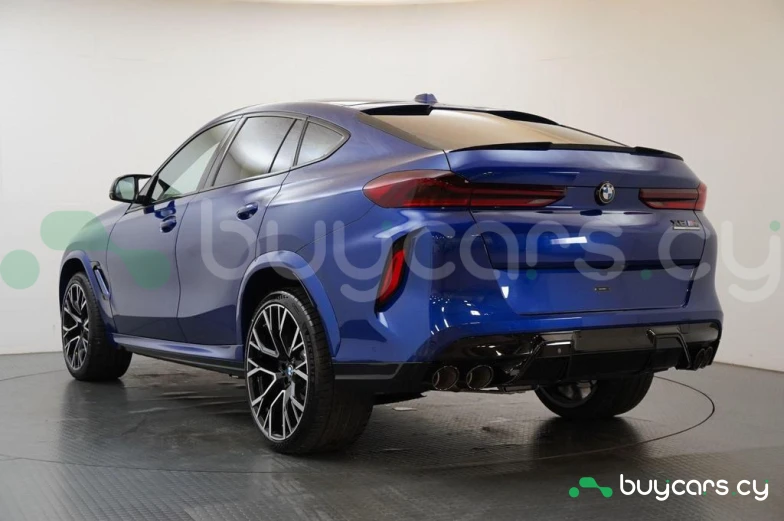 BMW X6 M Синий