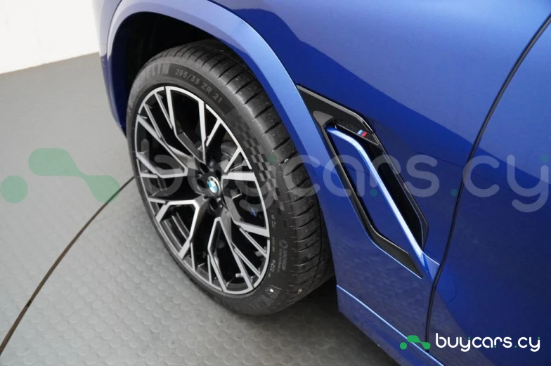 BMW X6 M Синий