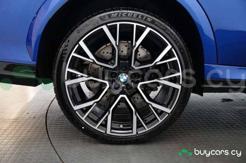 BMW X6 M Синий