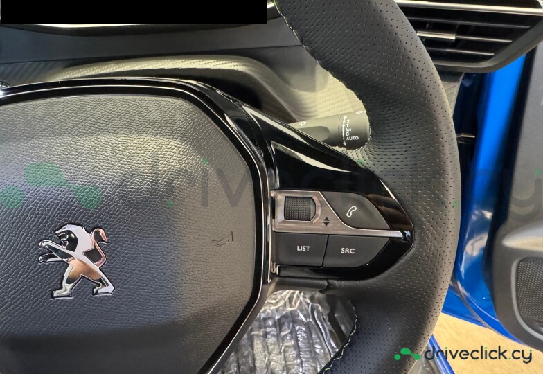 Peugeot 208 Blue