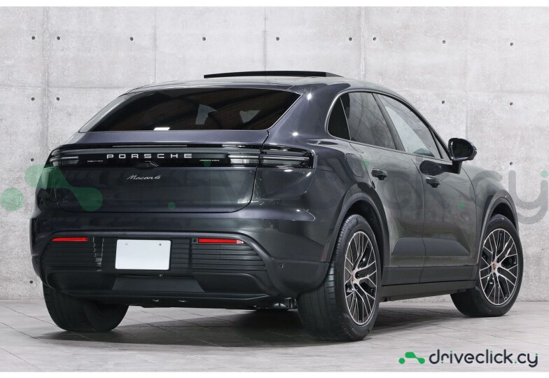 Porsche Macan Grey