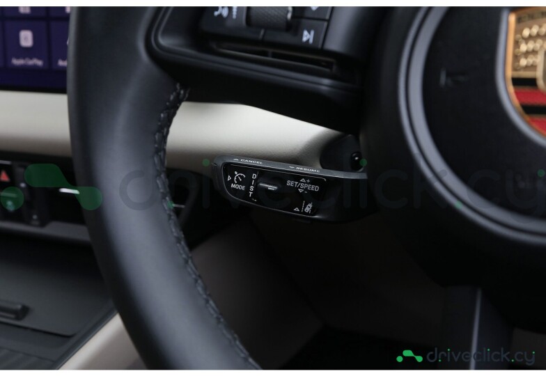 Porsche Macan Grey