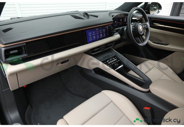 Porsche Macan Grey