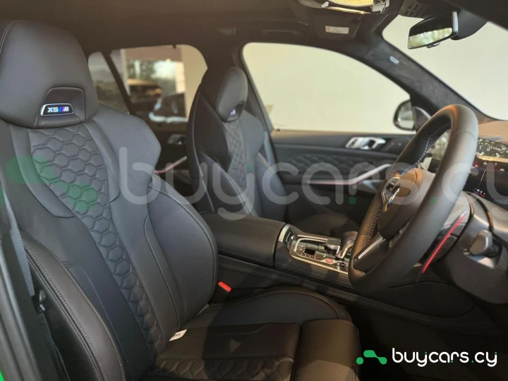 BMW X5 M Зеленый