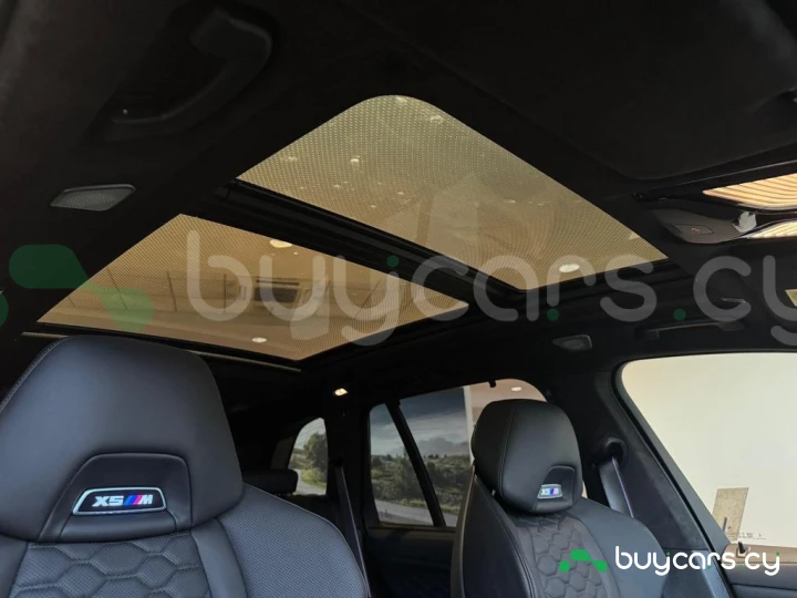 BMW X5 M Зеленый