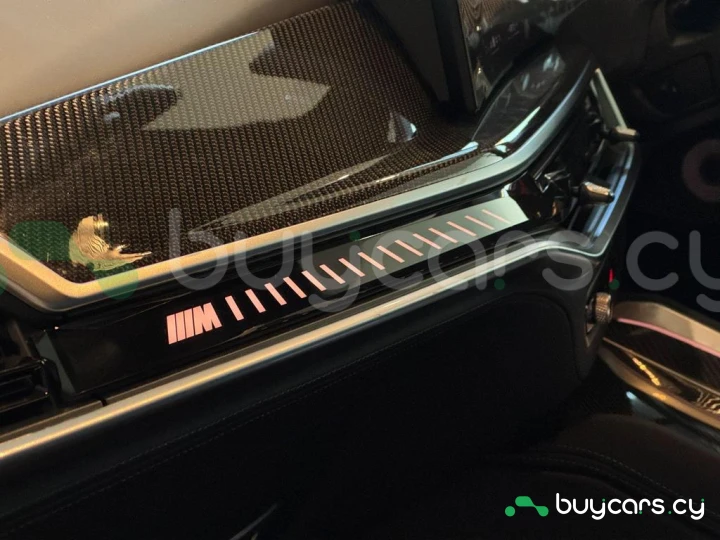 BMW X5 M Зеленый