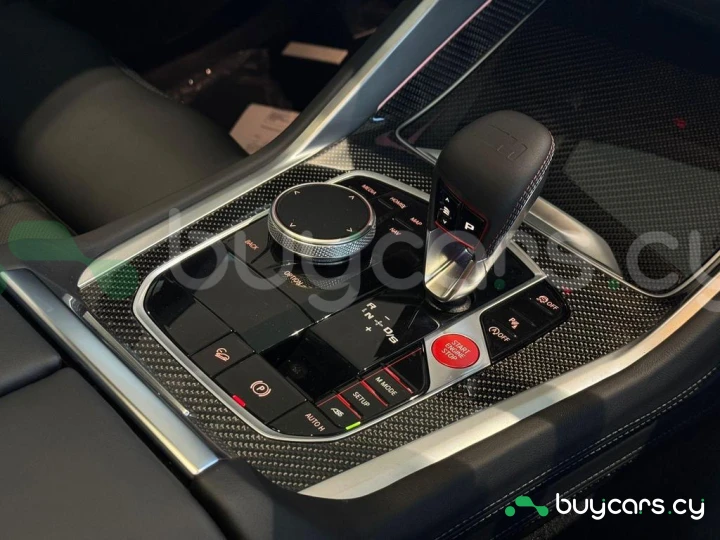 BMW X5 M Зеленый