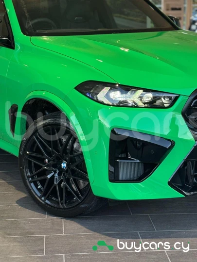 BMW X5 M Зеленый