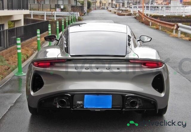 Lotus Emira Серый