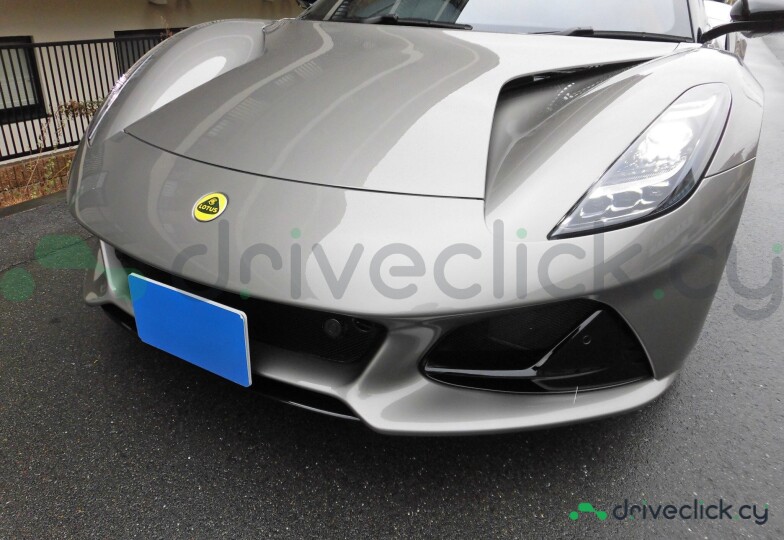 Lotus Emira Серый