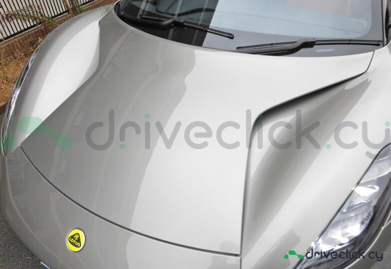 Lotus Emira Серый