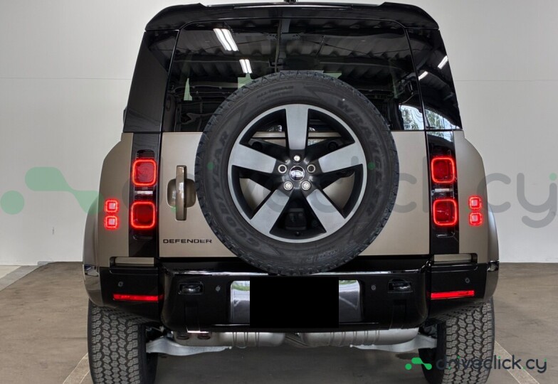 Land Rover Defender Зеленый