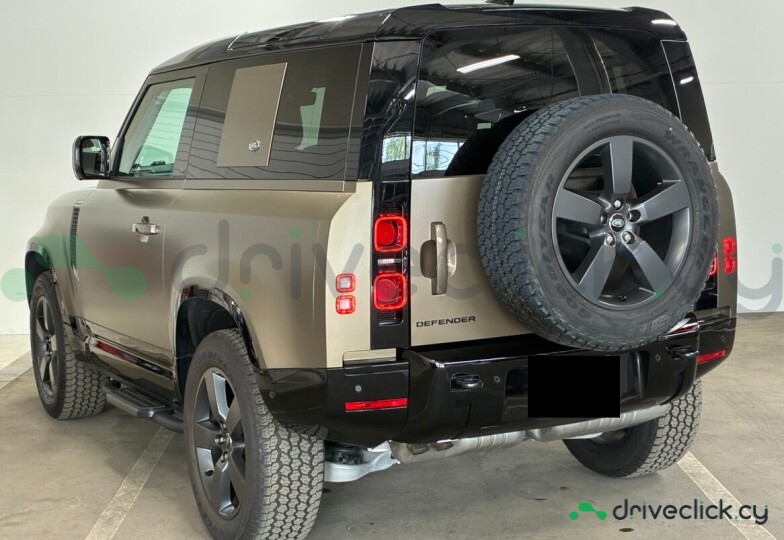 Land Rover Defender Зеленый