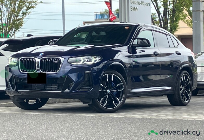 BMW X4 Blue