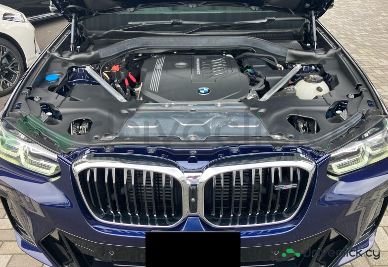 BMW X4 Blue