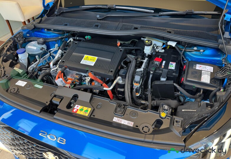 Peugeot 208 Blue